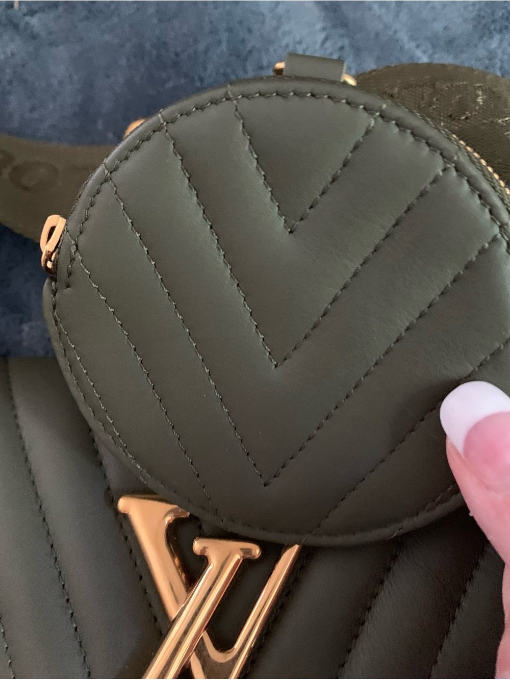 Louis Vuitton Olive Green Quilted New Wave Multi  Pochette  w/coin purse - Picture 11 of 15